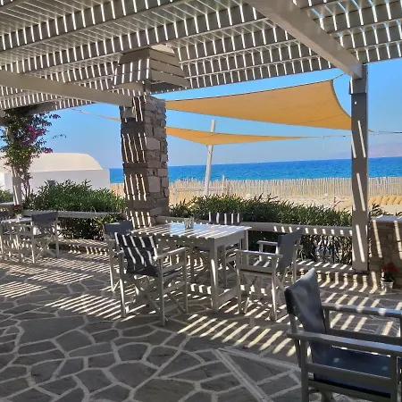 Tsoukalia Beach فندق Isterni (Paros)